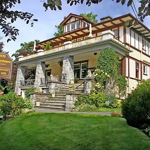 Abbeymoore Manor 5*, Victoria Canada